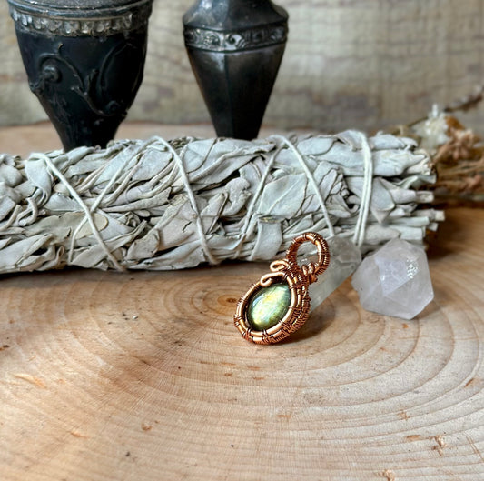 Petite Labradorite Swirl